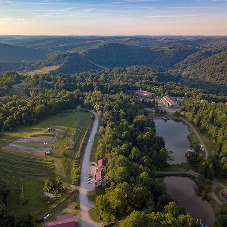MoundsvilleGiriraja Ashrayaアパートメント エクステリア 写真